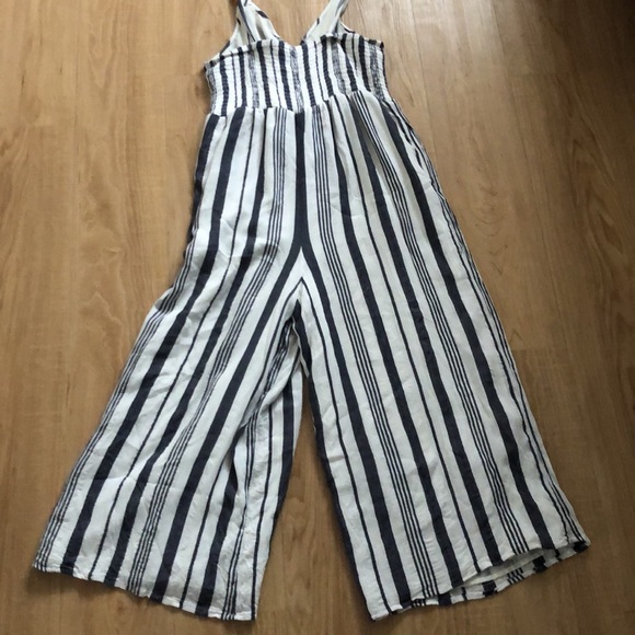 American Eagle Jumpsuit - Picture 5 of 6